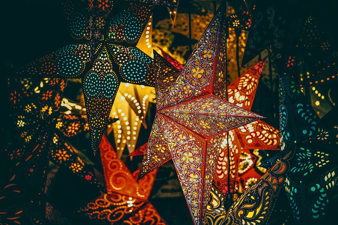 stars-lanterns-lighting-4664313